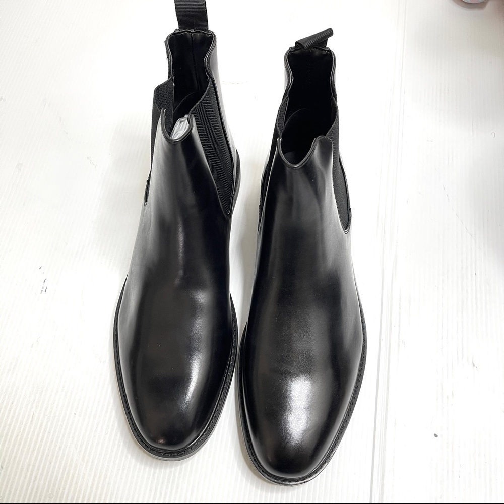 Unlisted by Keneth Cole Mens Peyton Chelsea Boots size 13 Black with box